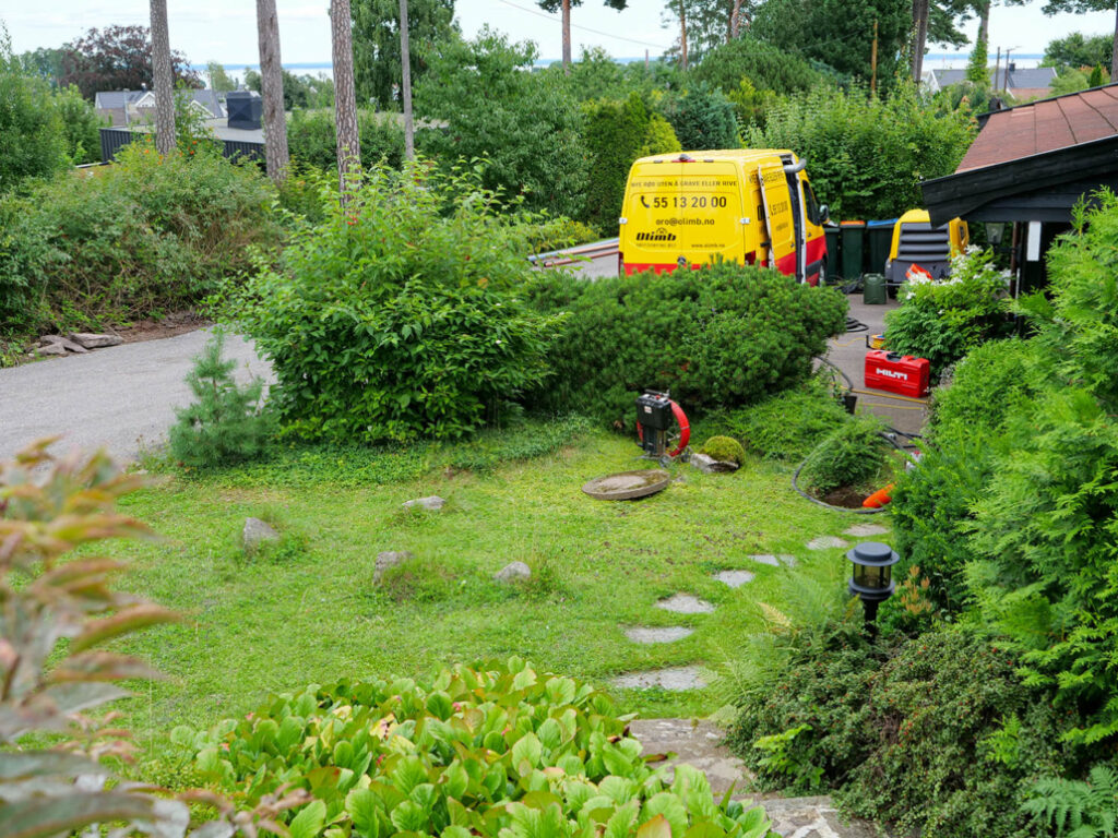 Rørfornying av stikkledning under hage