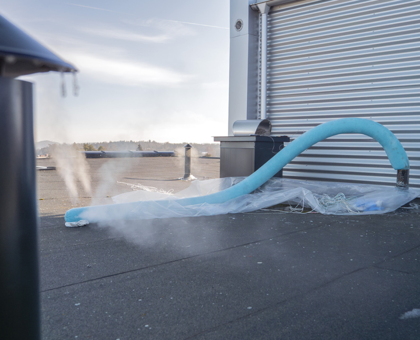 Strømpeforingen herdes med damp